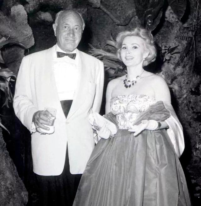 连前夫名字都记不住,论撩汉真没谁比得过她|嘉宝|莎莎|前夫_新浪新闻