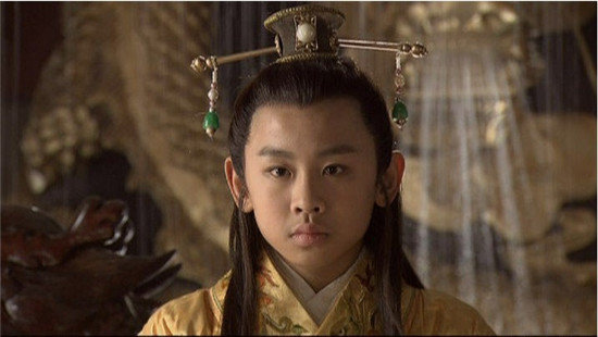 13岁皇帝让出皇位,如释重负,52岁的李渊却欣喜若狂|李渊|杨侑|杨广