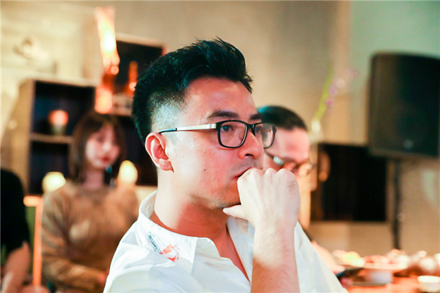 机构的设计思考设计师代表陈耀光致辞顾家副董事长顾海龙致辞活动伊始