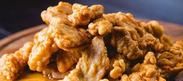 闽南家里炸醋肉,清香又脆又不腻,不爱吃的孩子也哭了