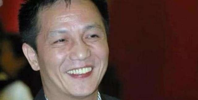 周正毅的戏剧人生从棚户区地痞到上海首富连坐牢都自费装空调