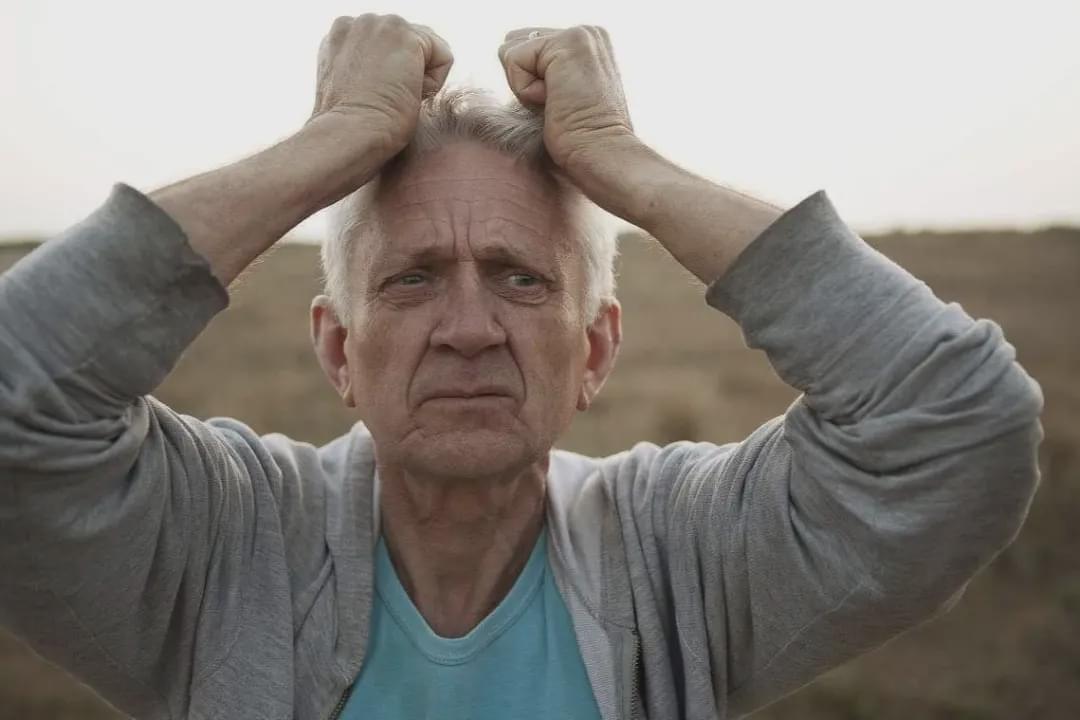 45岁后,男性开始衰老会有四个表现,若一个没占,就要恭喜你!