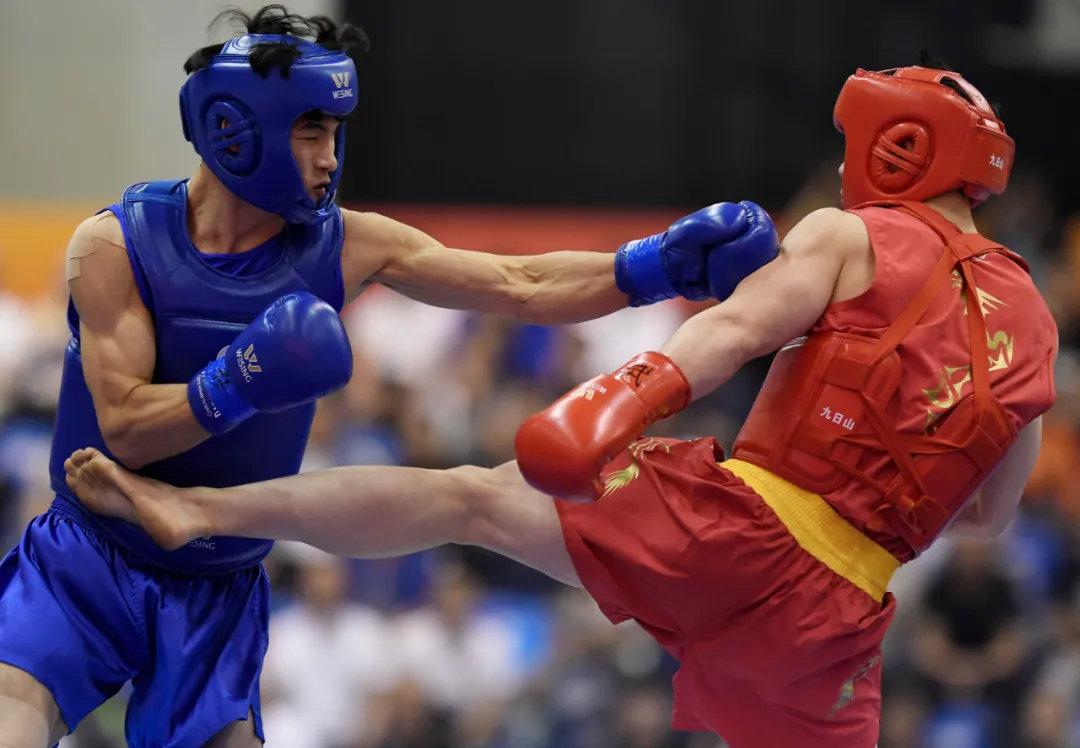 19 岁获世界散打冠军!他是天才少年潘乐杰