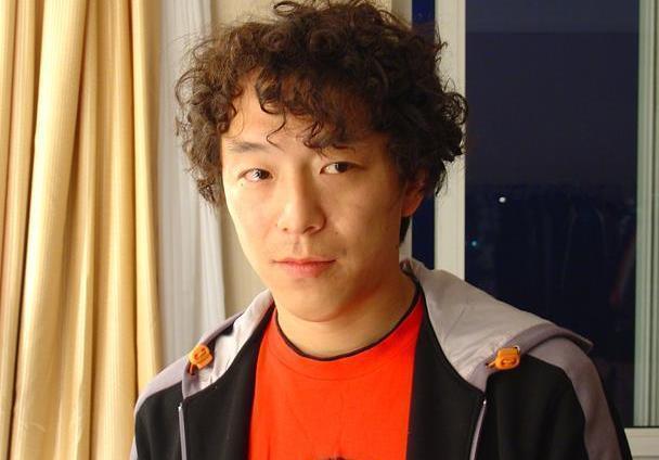 他曾因外表遭人"吐槽",不靠颜值成影帝,如今以演技征服人心!