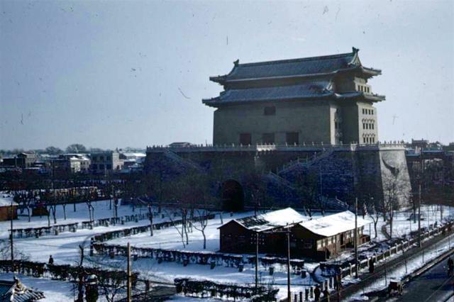 罕见彩色老照片:1940年代的中国市井,人间烟火|北平|昆明|重庆_新浪