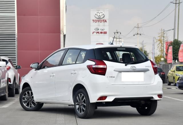 丰田的小型两厢代步车致炫全系四缸动力52l油耗778万起