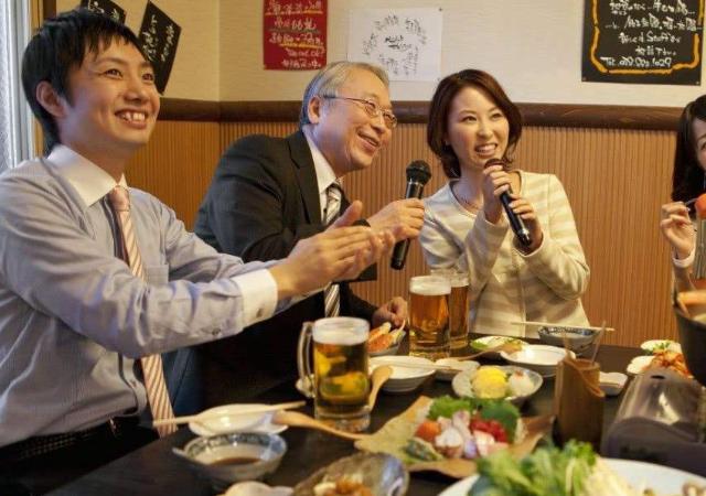 别人请吃饭时这4个大忌千万不要犯不然朋友会变得越来越少