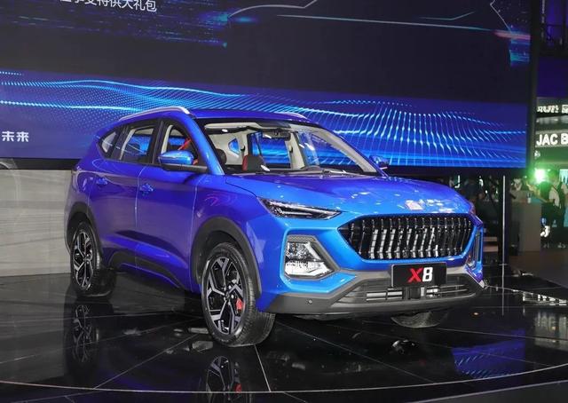 大众赋能思皓迎新江淮x8首发亮相