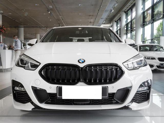 很拉风的小车,宝马2系gran coupe,无框车门,操控好