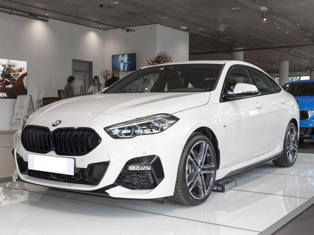 很拉风的小车,宝马2系gran coupe,无框车门,操控好