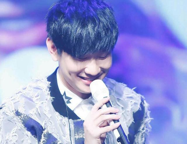 有种"整容"叫林俊杰梳大背头,颠覆过去的形象,霸道总裁!