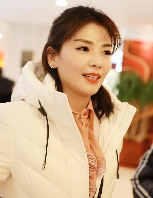 他曾与刘涛同居四年刘涛坦言对不起他如今过半百仍单身