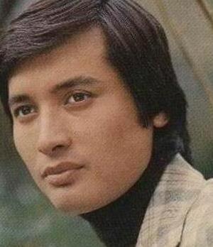 今天要跟大家介绍的这位男明星,曾经在上个世纪的60,70年代非常的火