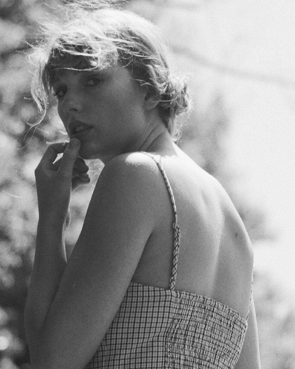 "霉霉"泰勒·斯威夫特新专辑《folklore》!发行仅4天销量破亿