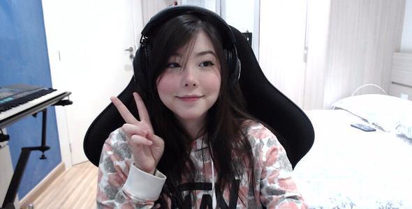 lol:巴西美女辅助mayumi渴望来中国发展,明后年考虑签俱乐部