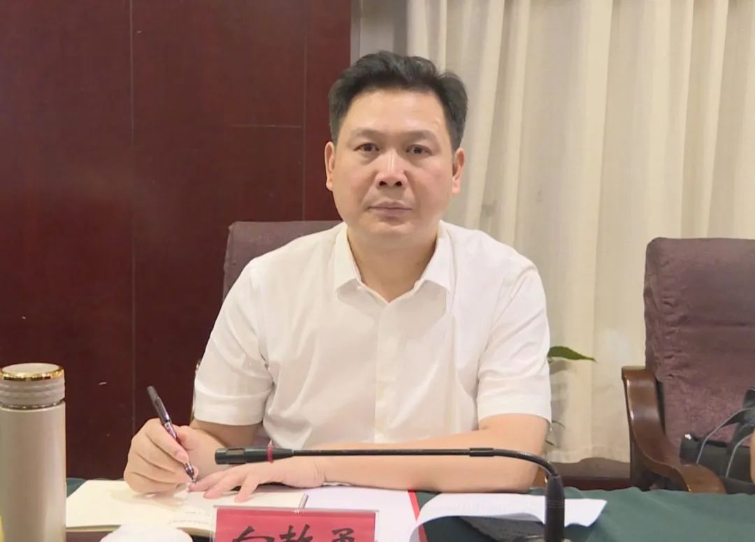 冷水江市"工匠之都-芯片湘军产教融合"项目正式签约