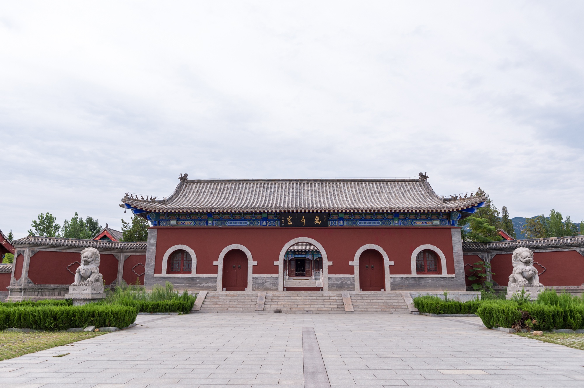 山东临沂最大的千年道观,藏在蒙山山脚下,坐拥一座600多吨大鼎|玉皇殿