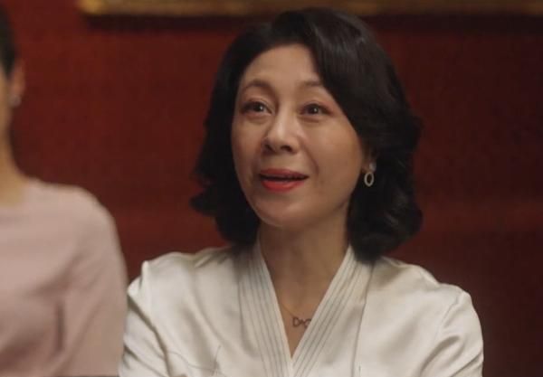 三十而已结局李太太破产刘太太老公出轨王太太成大赢家