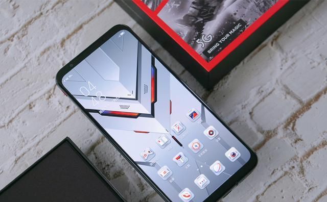 红魔5s手机提升了哪些地方相比其它游戏手机优势如何