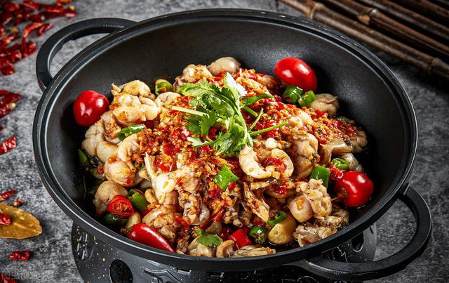 舌尖美食干锅小海鲜按照这个做法可以自由搭配香吃的酱料,超市有很多