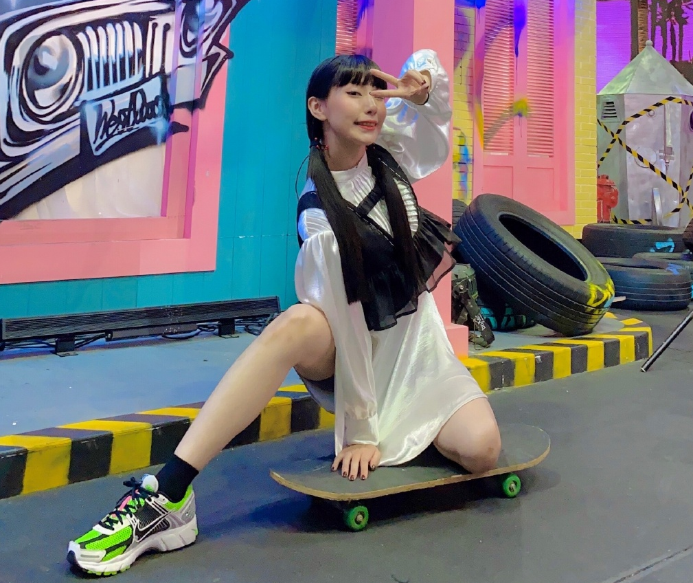 《街舞》苏恋雅成团宠强答王一博相关问题,《冰雨火》官博都助阵