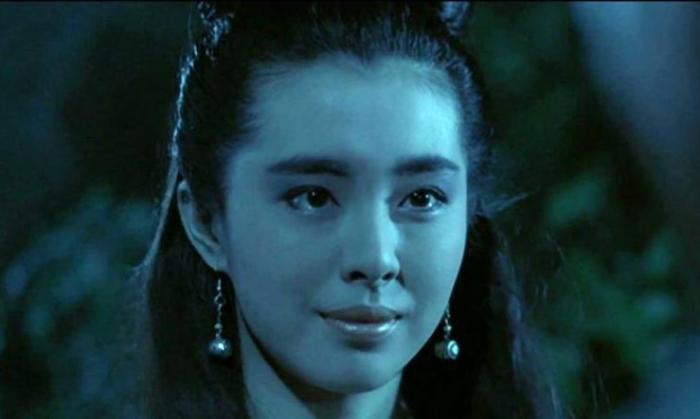 在温哥华独居十六年,不工作不接戏,王祖贤为何不用为钱发愁?