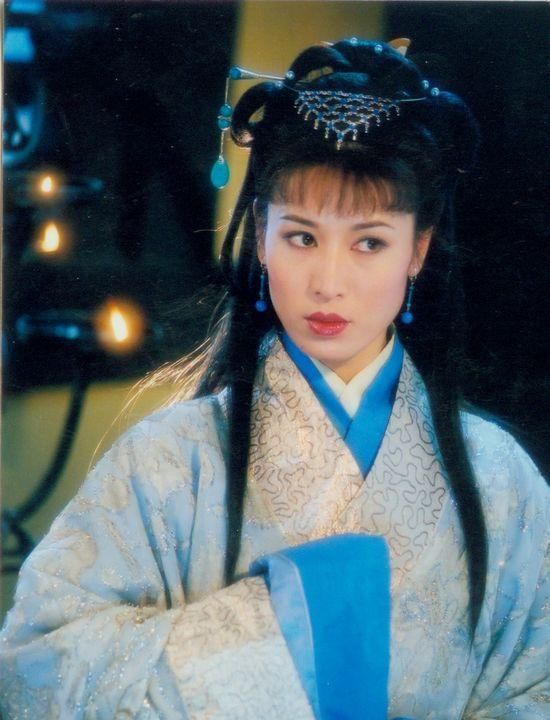 如今54岁还没有结婚,被誉为"最美扈三娘"的郑爽,逐渐被人遗忘