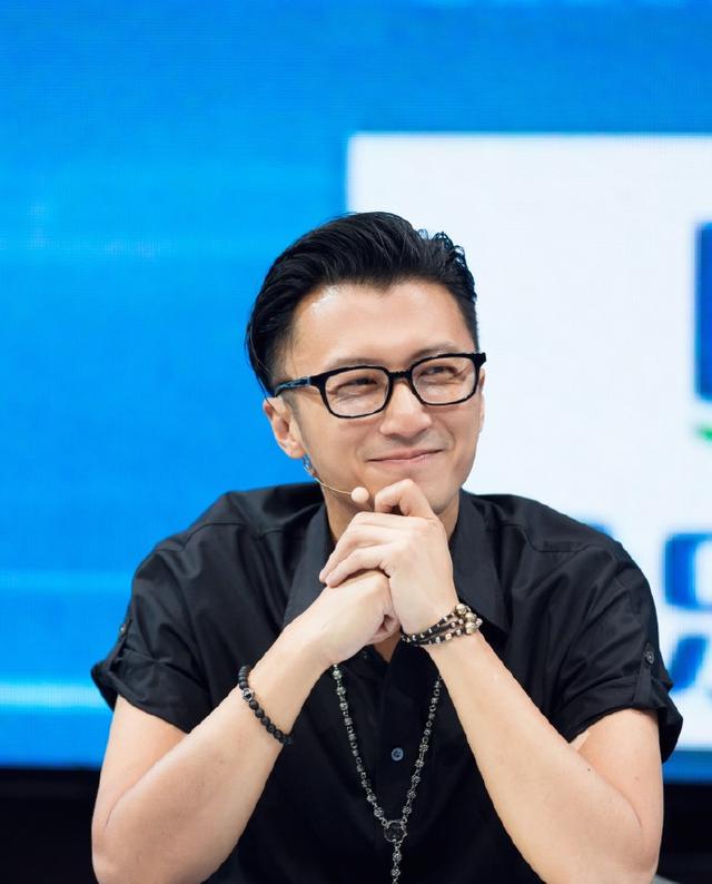 谢霆锋回归《中国好声音》!前妻张柏芝深陷官司,两人近况差太多