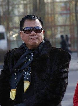 流氓大亨万梓良名气不输周润发如今患病苍老认不出