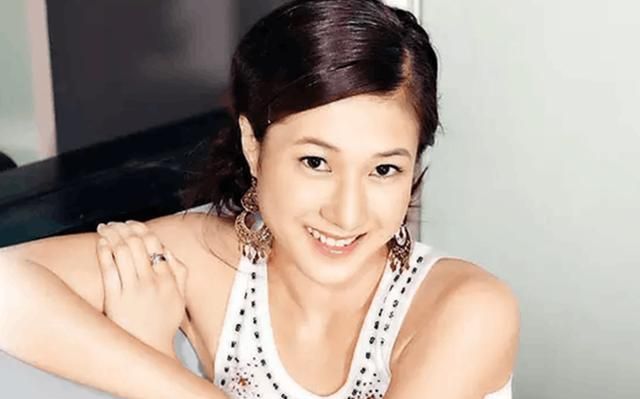 为了让她拍戏,导演带剧组搬到她家附近,好彩妹实力到底多强?