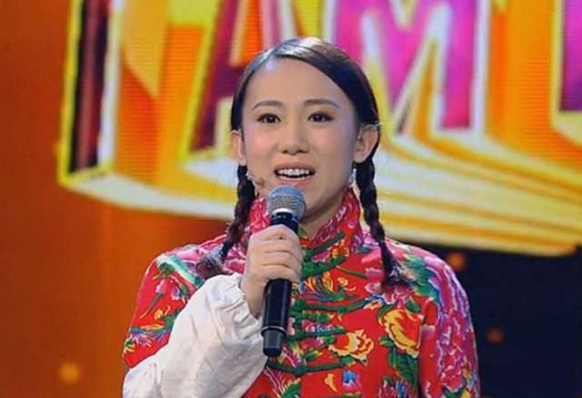 当年她被赵本山带上春晚成名后却抛夫弃子如今自己当了ceo