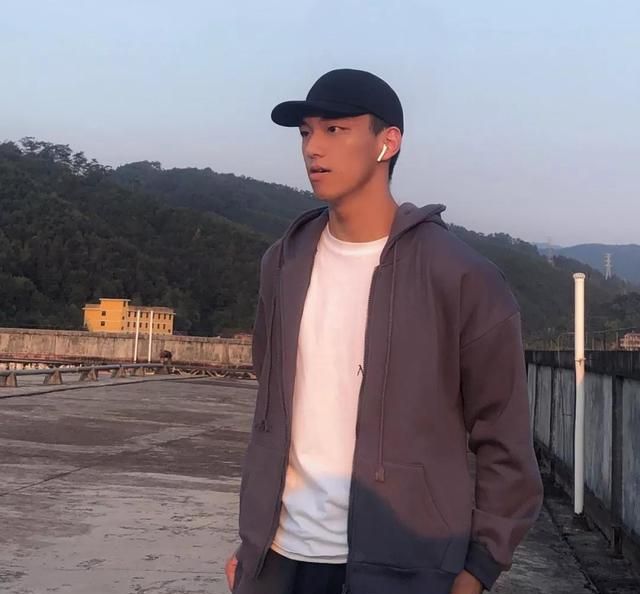 组图英俊帅气的文艺男生天菜小奶狗逆天颜值好身材爱自拍