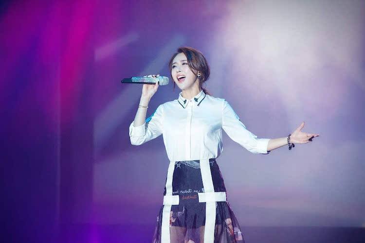 她是实力派唱将,却瞒着丈夫参加好声音,爆红后称自己是单身?