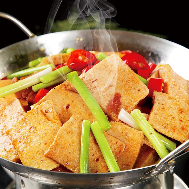 干锅千叶豆腐做法,千叶豆腐超强的吸汁能力,软滑弹牙,香辣入味|豆腐|
