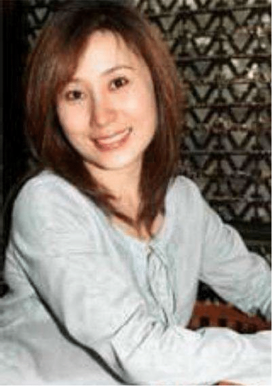 《少林寺》牧羊女扮演者丁岚,曾对李连杰表白失败,如今怎样了