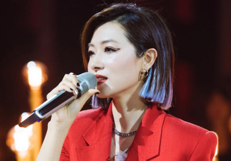 节目开始好评如潮，后续却被质疑营销咖，万茜都做了些什么？休闲区蓝鸢梦想 - Www.slyday.coM