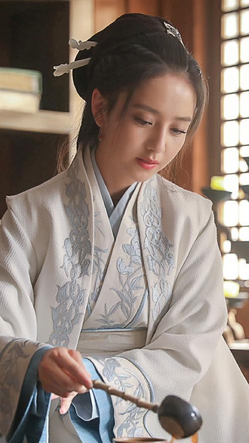 佟丽娅最美的6个古装角色:年素言痴情,蒙浅雪温婉,赵飞燕倾国