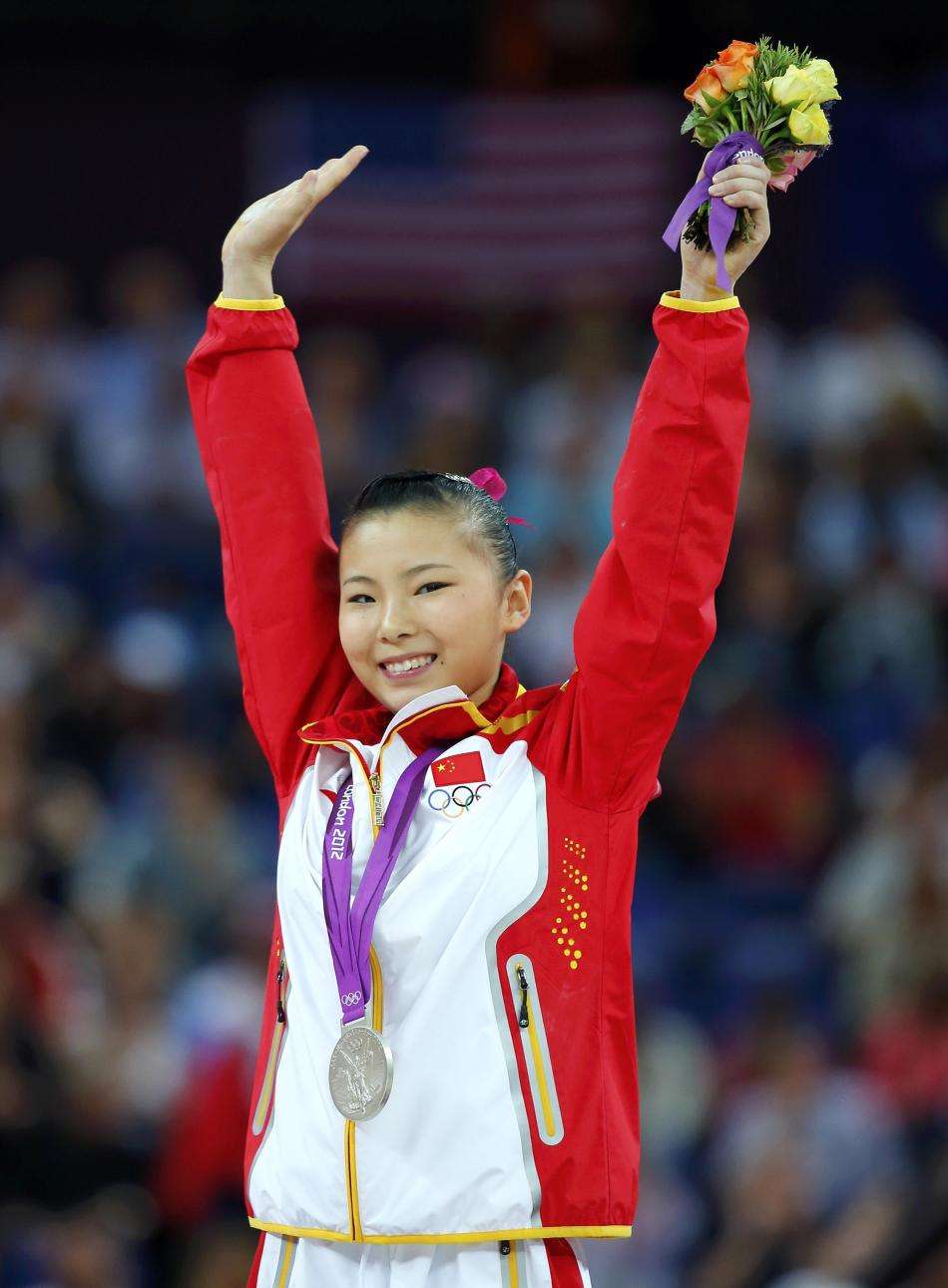 28岁奥运冠军何可欣,退役身体二次发育,近照美出新高度