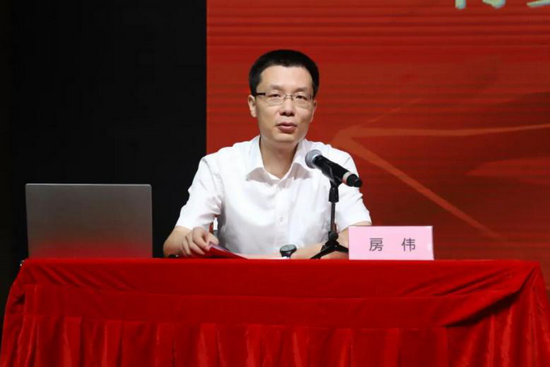 《青少年犯罪与防护》)(市未成年人救助保护中心教育组组长高建波授课