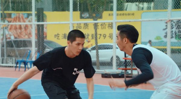 二十不惑:周寻打球输给段振宇,但谁注意他说了啥?姜小果瞬间心动休闲区蓝鸢梦想 - Www.slyday.coM 二十不惑:周寻打球输给段振宇,但谁注意他说了啥?姜小果瞬间心动休闲区蓝鸢梦想 - Www.slyday.coM