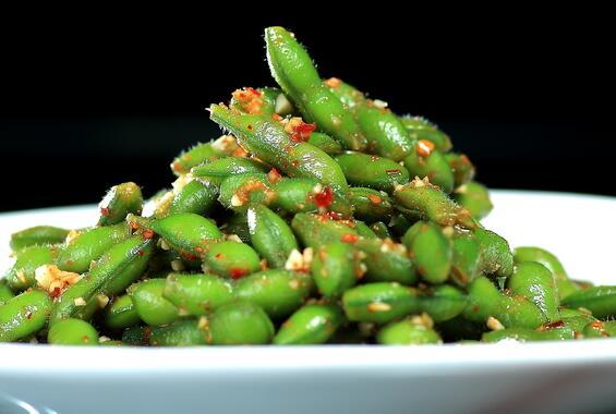 吃夜市必点下酒菜-凉拌毛豆,用这招做出来脆嫩爽口,香辣入味