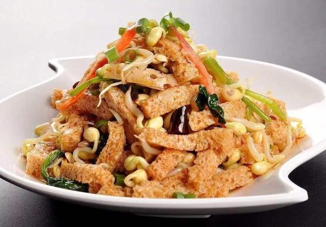 适合夏天的美食教你爽口开胃的凉拌面筋一口吃下去美味十足
