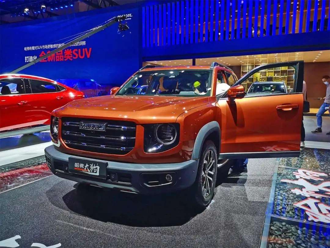 哈弗大狗实车曝光,比图片好看10倍内饰终于成功,就是有一点毛病