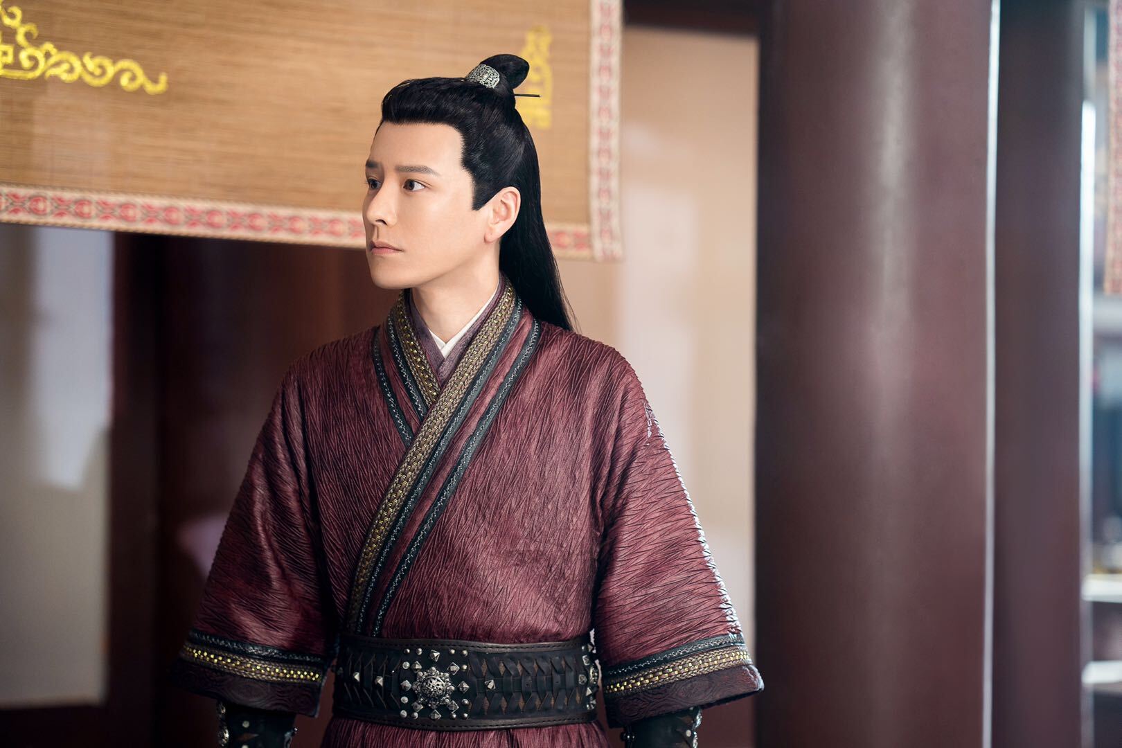 书亚信离人心上火热开播俊美谋士白里起引发网友热议