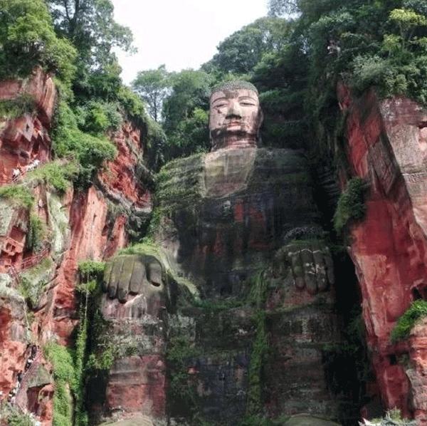 世界上最大的石刻弥勒佛高达71米，历时90年建成，如今票价仅80元|乐山