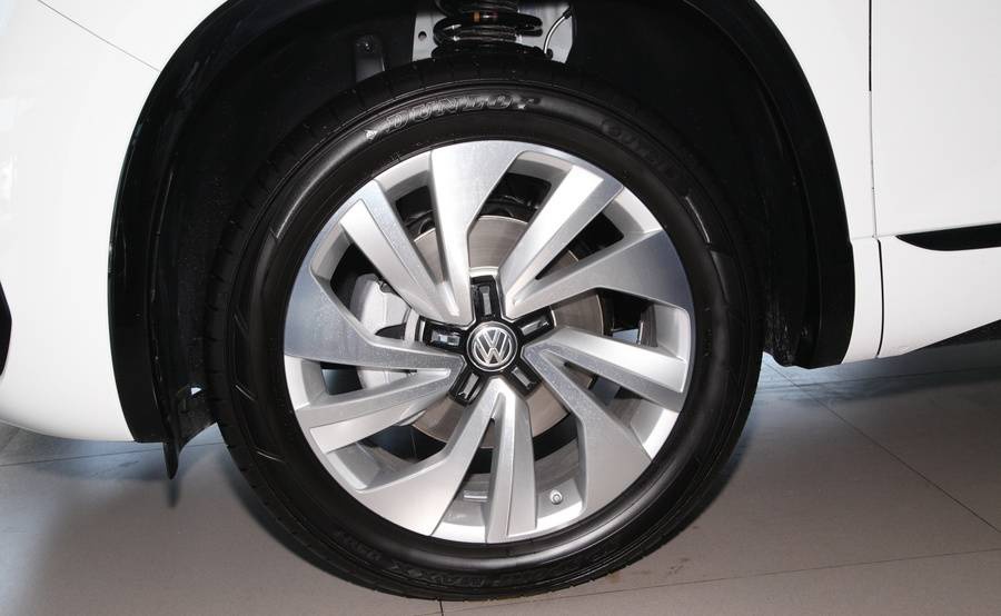 25万轿跑SUV咋选？柯迪亚克GT和探岳X相同三大件，这样买更合适