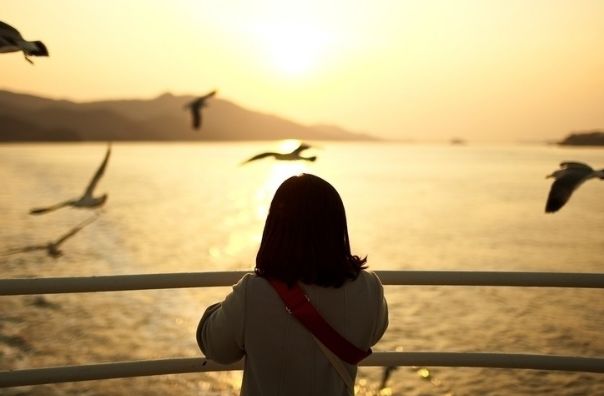 心理测试哪个背影最落寞测出你前任心里还有没有你