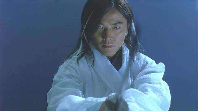 他偏偏还演活了4个经典角色|郑伊健|陈浩南|聂风_新浪新闻