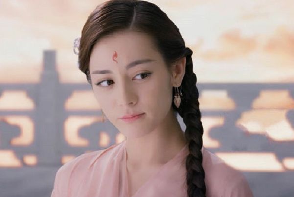 盘点4位古装女子的麻花辫造型,郑爽仙气,最后一位像邻家小妹