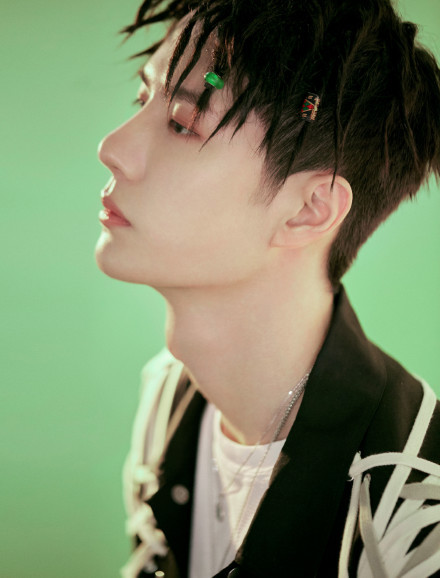 因为喜欢跳舞,所以大家都非常期待王一博上节目,把自己的特长发挥一下